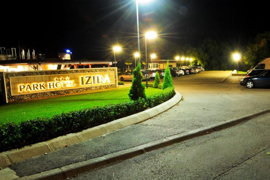 Park Hotel Izida Dobrich Exterior foto